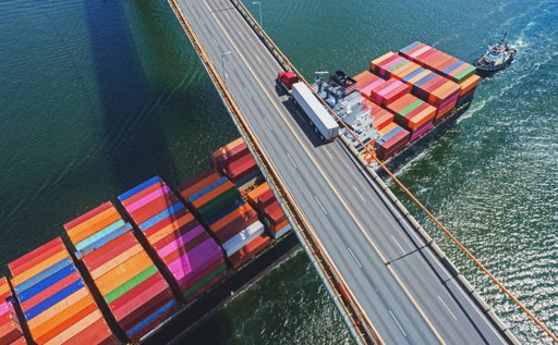 Explorando los Efectos del Nearshoring- Optimizando la Cadena de Suministro y el Comercio Exterior